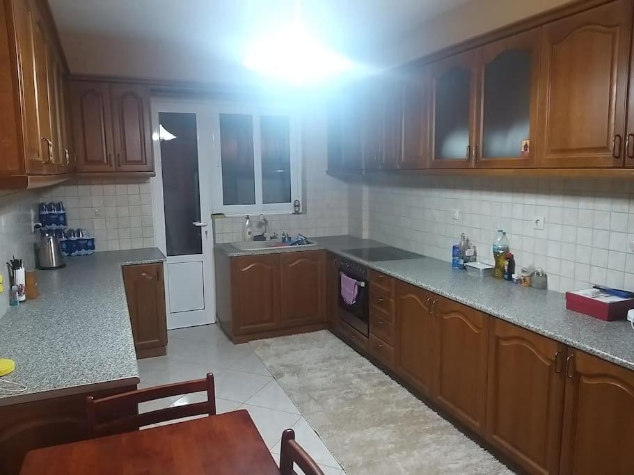 Appartamento Όμορφο Διαμερισμα Με Δυο Κρεβατοκάμαρες Delfi Esterno foto